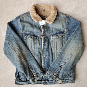 NWT Campus Crew L Deadstock Y2K Western Yellowstone Sherpa Lined Trucker Jacket